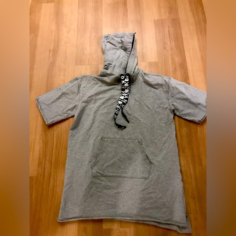 Gray Hooded Short-Sleeve Dress with Front Pocket